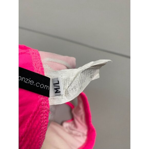 Onzie Mudra Neon Pink Sports Bra Size Medium /Large Athletic Barbie Activewear - Picture 4 of 8